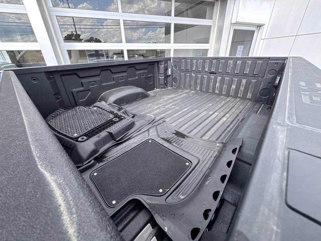 Used 2025 GMC Sierra 2500 AT4 AWD/4WD image 26