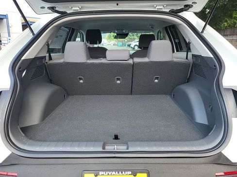 New 2025 Hyundai Ioniq 5 SE image 6