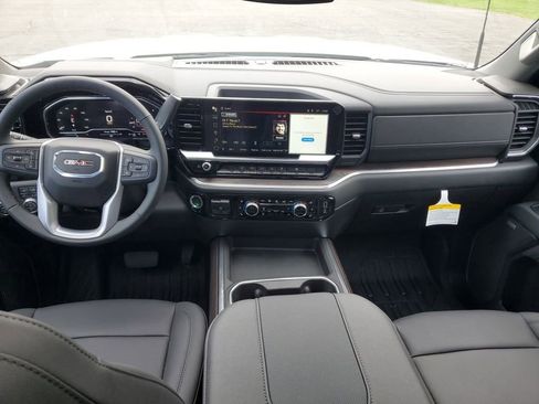 New 2025 GMC Sierra 2500 SLT w/ SLT Premium Package image 10