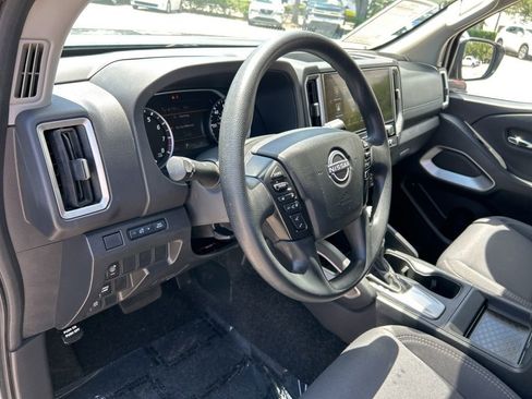 Certified 2025 Nissan Frontier SV RWD image 24