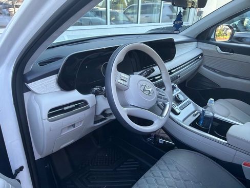 Used 2025 Hyundai Palisade Calligraphy AWD/4WD image 2