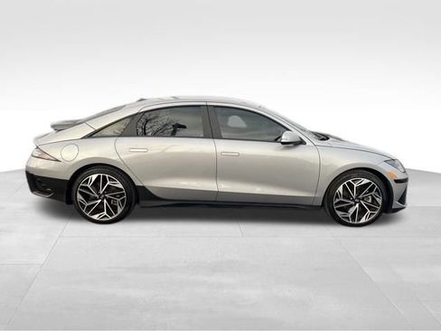 Used 2024 Hyundai Ioniq 6 SEL image 8