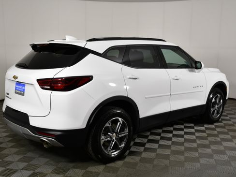 Used 2024 Chevrolet Blazer LT w/ Convenience Package image 6