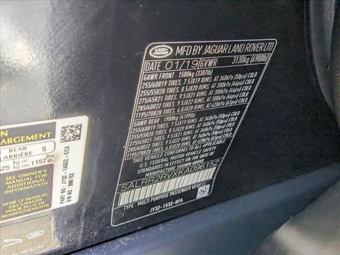 Used 2019 Land Rover Discovery HSE AWD/4WD image 25