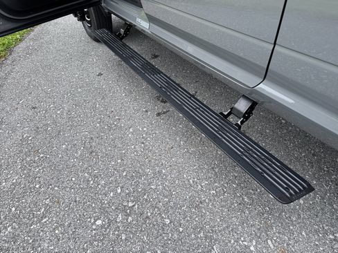 New 2026 RAM 3500 Laramie AWD/4WD image 28