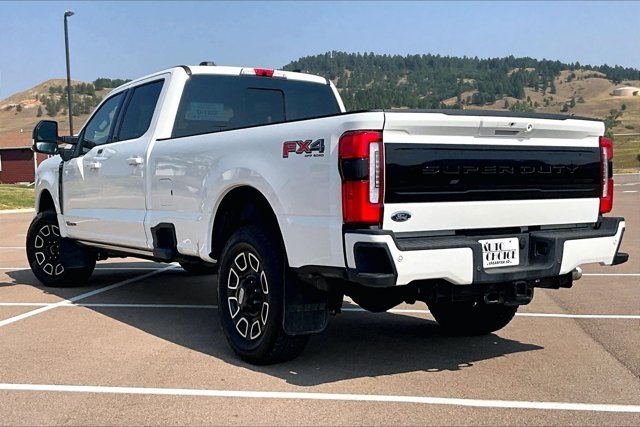 Used 2025 Ford F350 Platinum AWD/4WD image 4
