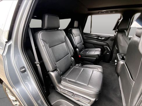 Used 2021 GMC Yukon Denali w/ Denali Premium Package RWD image 20