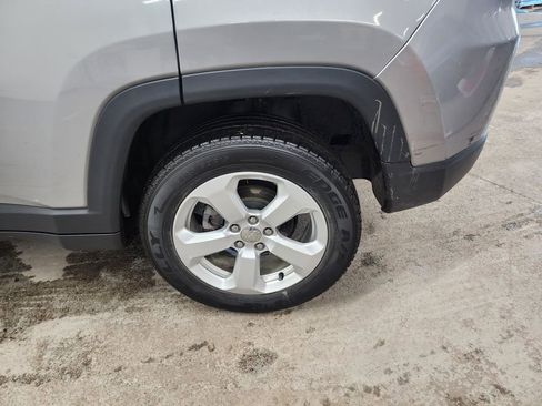 Used 2020 Jeep Compass Latitude w/ Cold Weather Group image 41