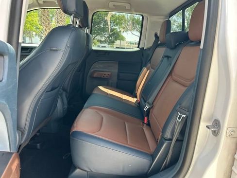 Certified 2022 Ford Maverick Lariat FWD image 12
