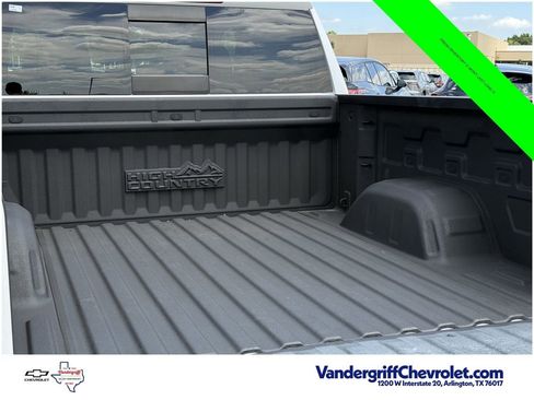 Used 2022 Chevrolet Silverado 1500 High Country w/ Safety Package II AWD/4WD image 27