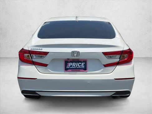 Used 2018 Honda Accord EX image 7