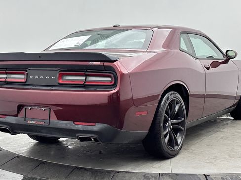 Used 2018 Dodge Challenger SXT w/ Blacktop Package RWD image 7