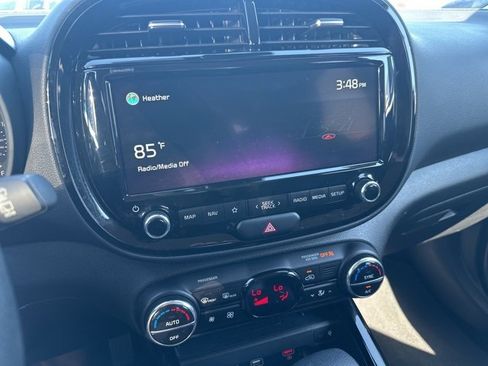 Used 2022 Kia Soul S image 7