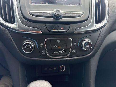 Used 2023 Chevrolet Equinox LT image 15