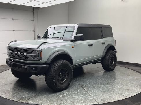Used 2023 Ford Bronco Badlands AWD/4WD image 34