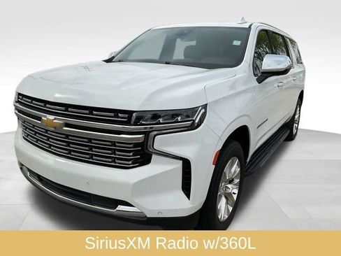 Used 2023 Chevrolet Suburban Premier image 4
