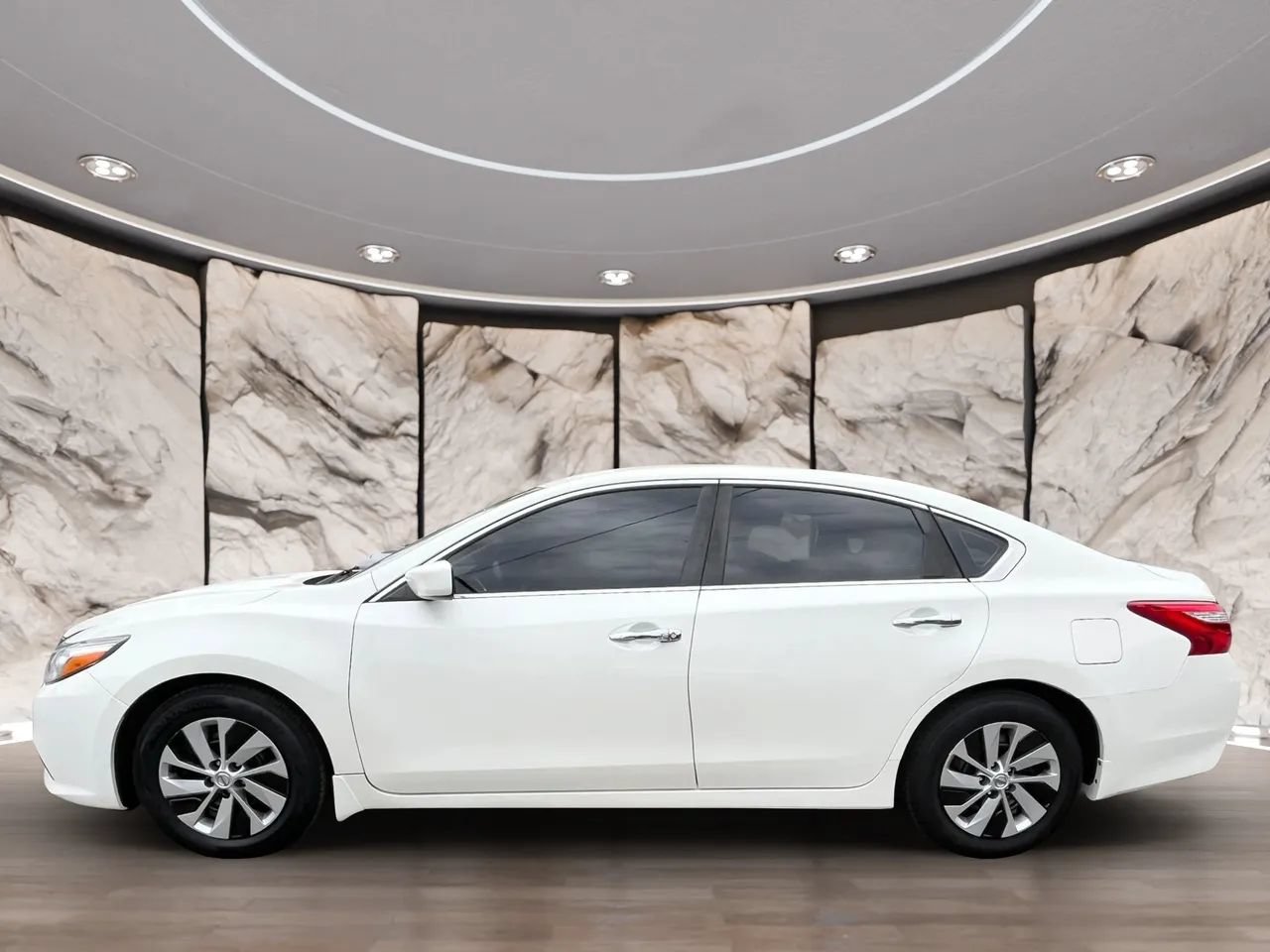 Used 2017 Nissan Altima 2.5 SV FWD image 4