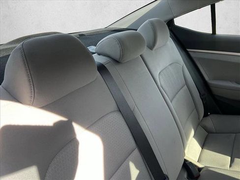 Used 2018 Hyundai Elantra SE w/ SE Connectivity Package 04 image 20