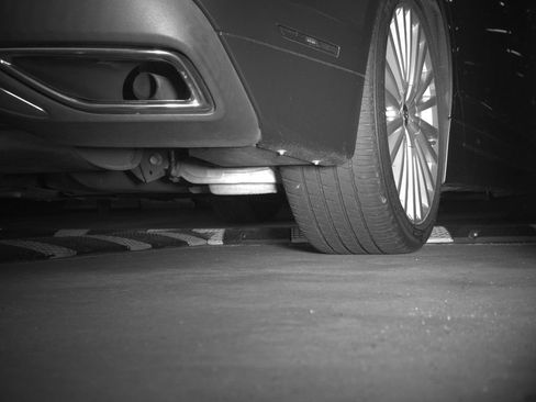 Used 2017 Lincoln MKZ Reserve FWD image 12