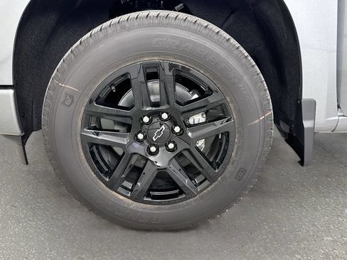 New 2026 Chevrolet Silverado 1500 Custom RWD image 31