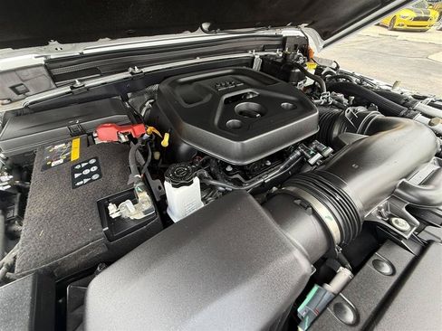 Used 2024 Jeep Wrangler Unlimited Sahara w/ Technology Group AWD/4WD image 41