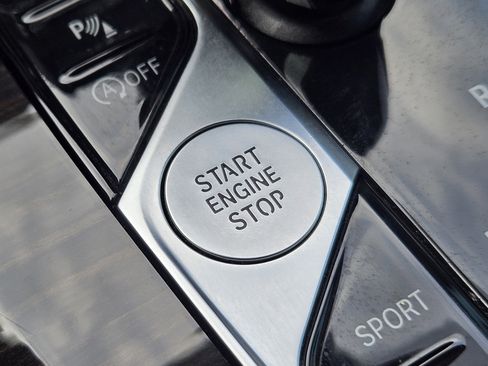 Used 2019 BMW X5 xDrive40i w/ Premium Package 2 image 21