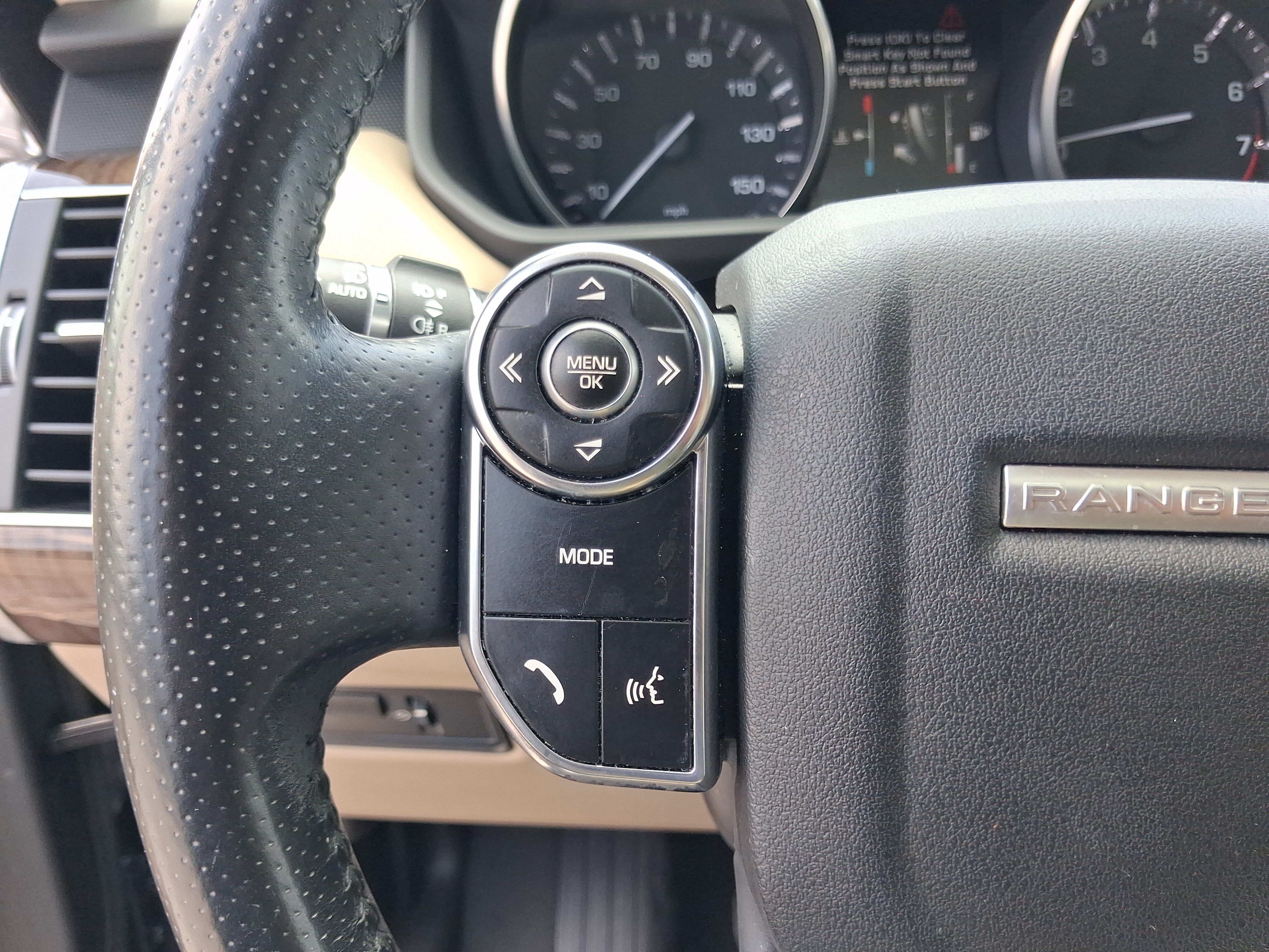 Used 2014 Land Rover Range Rover Sport HSE AWD/4WD image 16