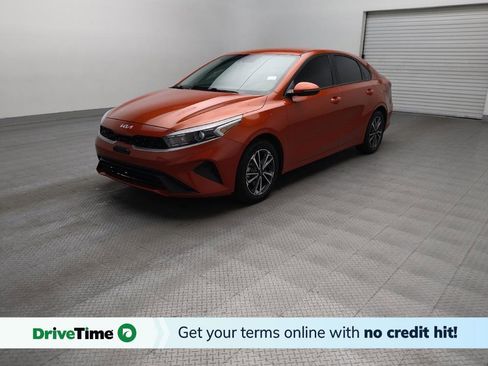 Used 2023 Kia Forte LXS w/ LXS Technology Package FWD image 1