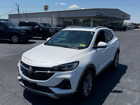 Used 2023 Buick Encore GX Essence w/ Experience Buick Package FWD image 21
