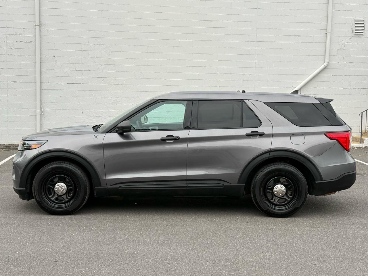 Used 2021 Ford Explorer 4WD Police Interceptor image 3