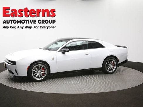 Used 2024 Dodge Charger Daytona Scat Pack w/ Plus Group AWD/4WD image 59