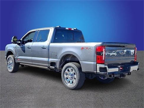 New 2026 Ford F250 Lariat w/ Lariat Ultimate Package image 4
