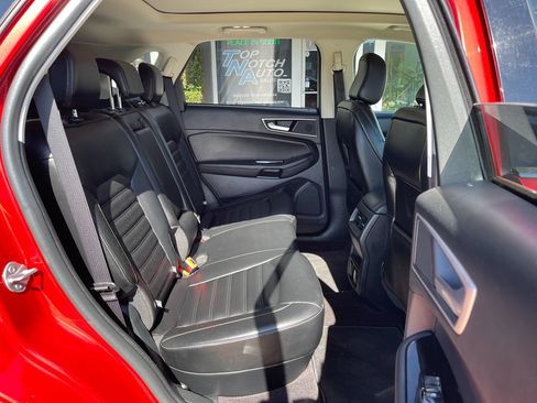 Used 2020 Ford Edge SEL w/ Convenience Package FWD image 27