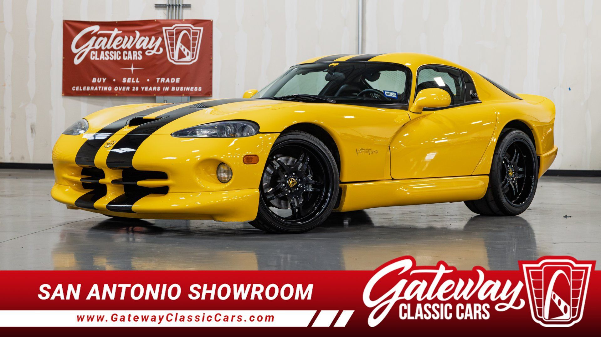 Used 2001 Dodge Viper GTS RWD image 1