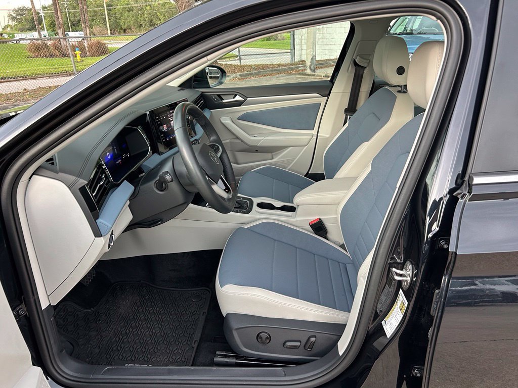 Certified 2026 Volkswagen Jetta SE FWD image 15