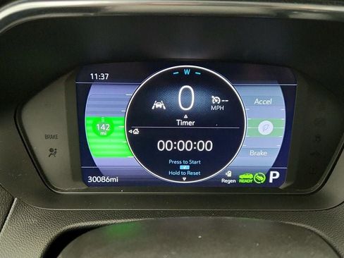 Used 2022 Chevrolet Bolt EUV LT w/ Convenience Package image 13