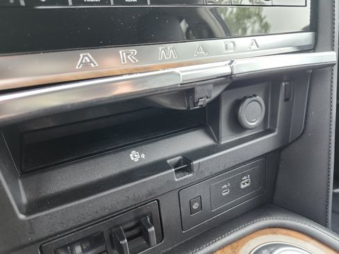 Used 2023 Nissan Armada SL w/ Captain's Chairs Package AWD/4WD image 37