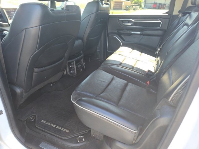 Used 2019 RAM 1500 Laramie AWD/4WD image 7