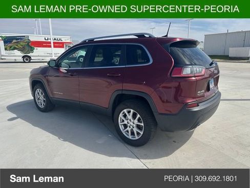 Used 2019 Jeep Cherokee Latitude Plus w/ Cold Weather Group AWD/4WD image 6