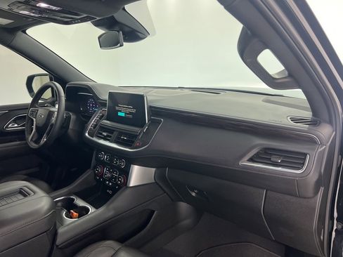 Used 2024 Chevrolet Tahoe Z71 w/ Luxury Package image 27