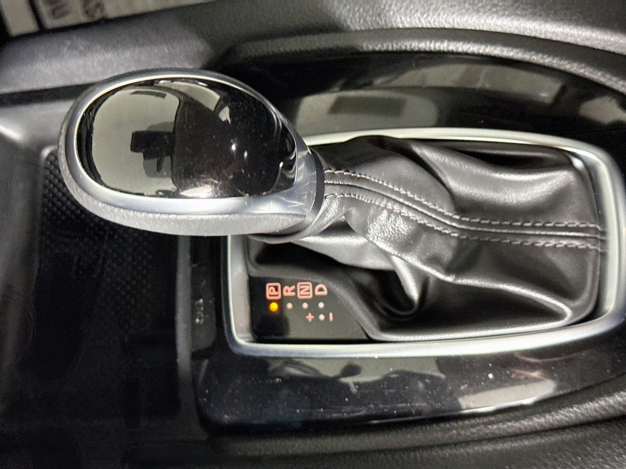 Used 2020 Nissan Rogue Sport S FWD image 19