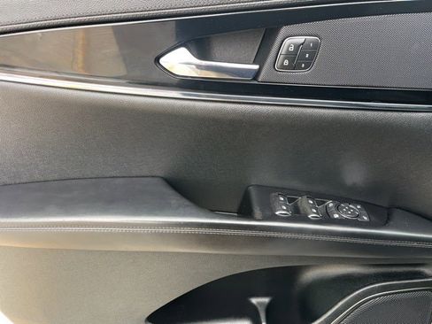 Used 2022 Lincoln Nautilus Reserve image 43