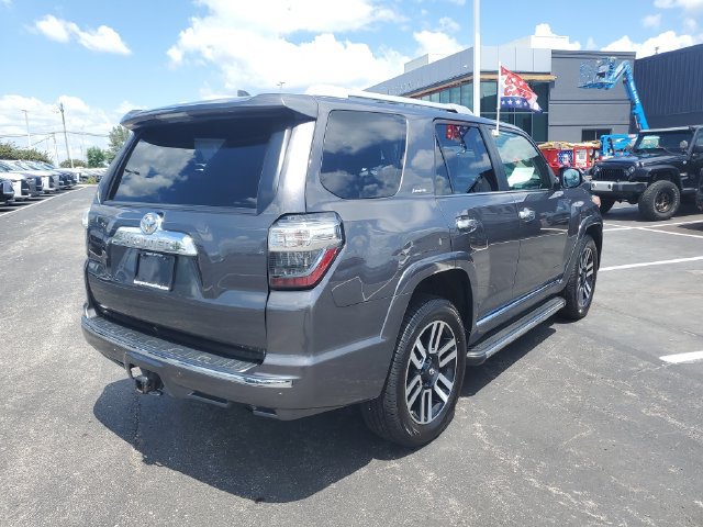 Used 2017 Toyota 4Runner Limited AWD/4WD image 4