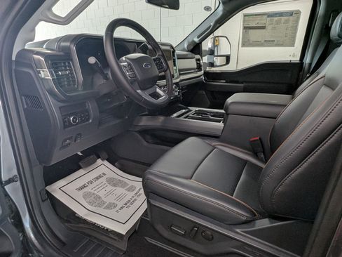 New 2025 Ford F250 Lariat w/ Lariat Ultimate Package image 10