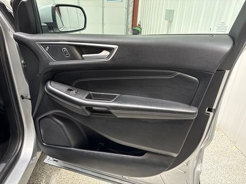 Used 2023 Ford Edge Titanium w/ Equipment Group 301A AWD/4WD image 15