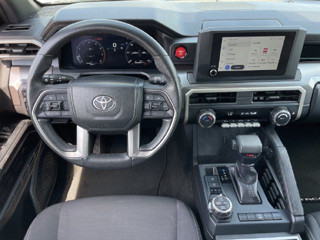 Used 2025 Toyota Tacoma TRD Off-Road AWD/4WD image 11