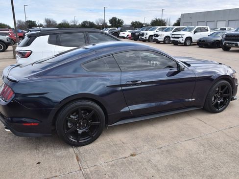 Used 2017 Ford Mustang GT Premium image 5
