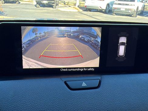 Certified 2025 MAZDA CX-90 3.3 Turbo w/ Preferred Package image 28