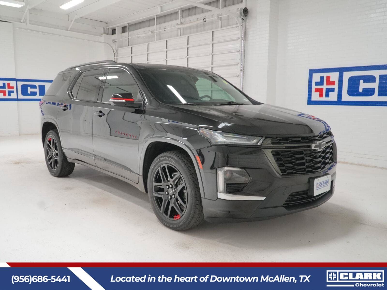 Used 2023 Chevrolet Traverse Premier w/ Redline Edition FWD image 3
