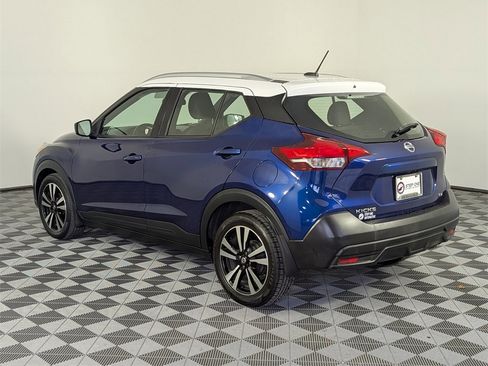 Used 2019 Nissan Kicks SV image 7